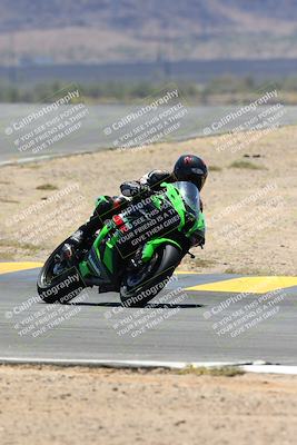 media/May-06-2024-Moto Forza (Mon) [[b33359f27d]]/1-Advanced/Session 4 (Turns 9 and 8)/